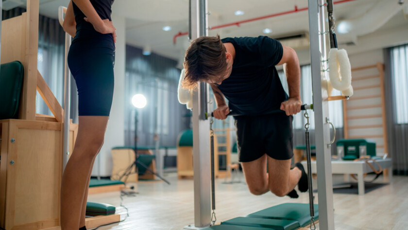 Readaptación deportiva: fases, métricas y vuelta segura al entrenamiento